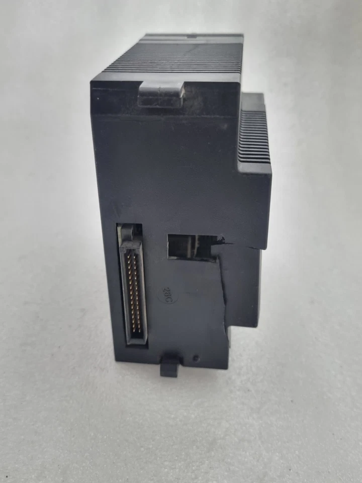 GE Fanuc IC693PWR321S Series 90-30 Standard Power Supply Programmable Controller